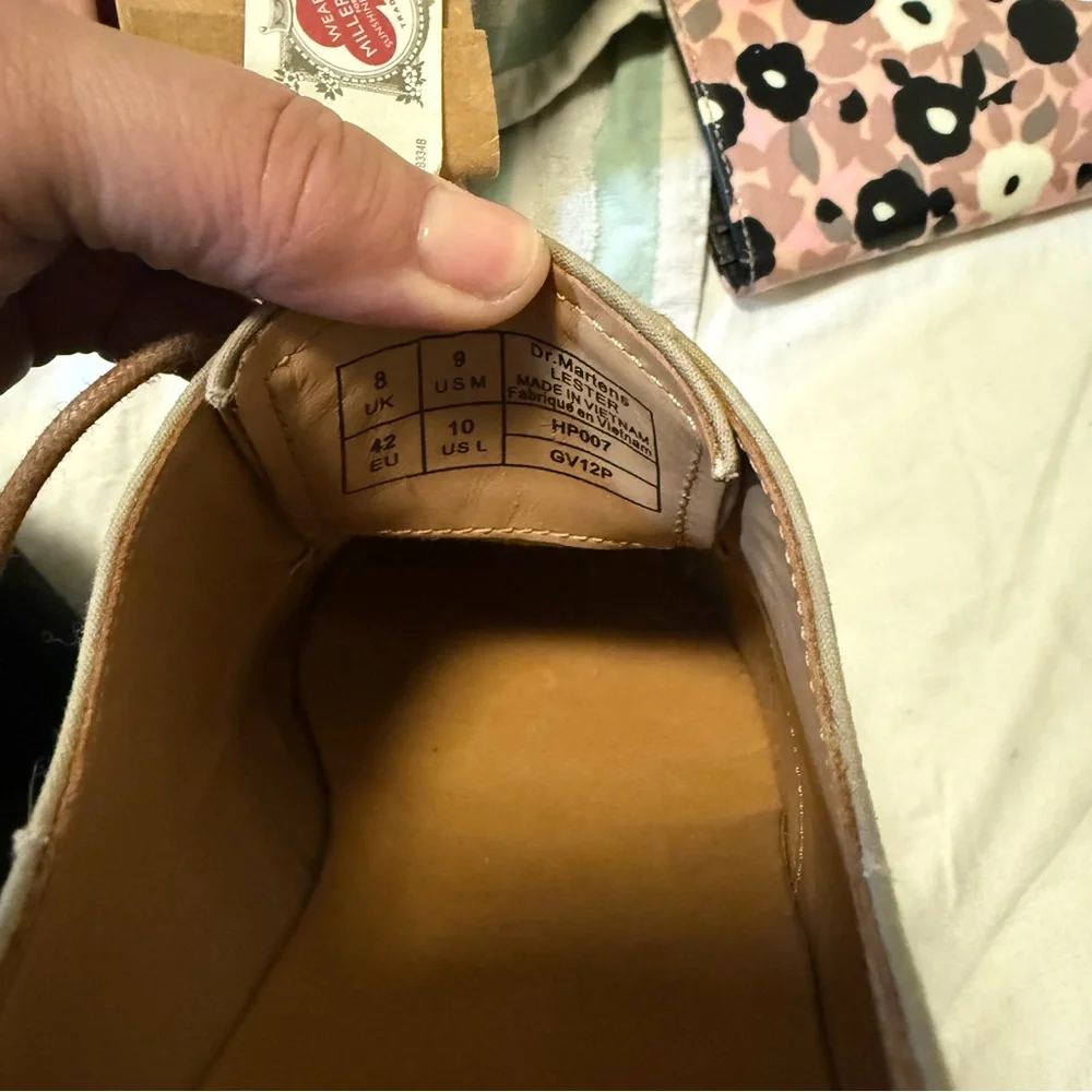 NWT Dr. Martens khaki canvas oxfords - Picture 7 of 9